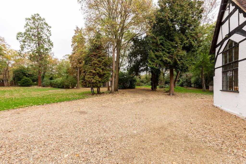 Dorney Windsor Legoland 5 Star Stay For Upto 14 Guests Екстер'єр фото